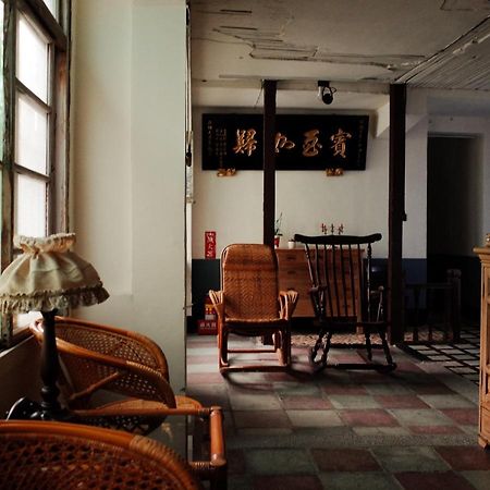 Neat Hostel Tainan Extérieur photo