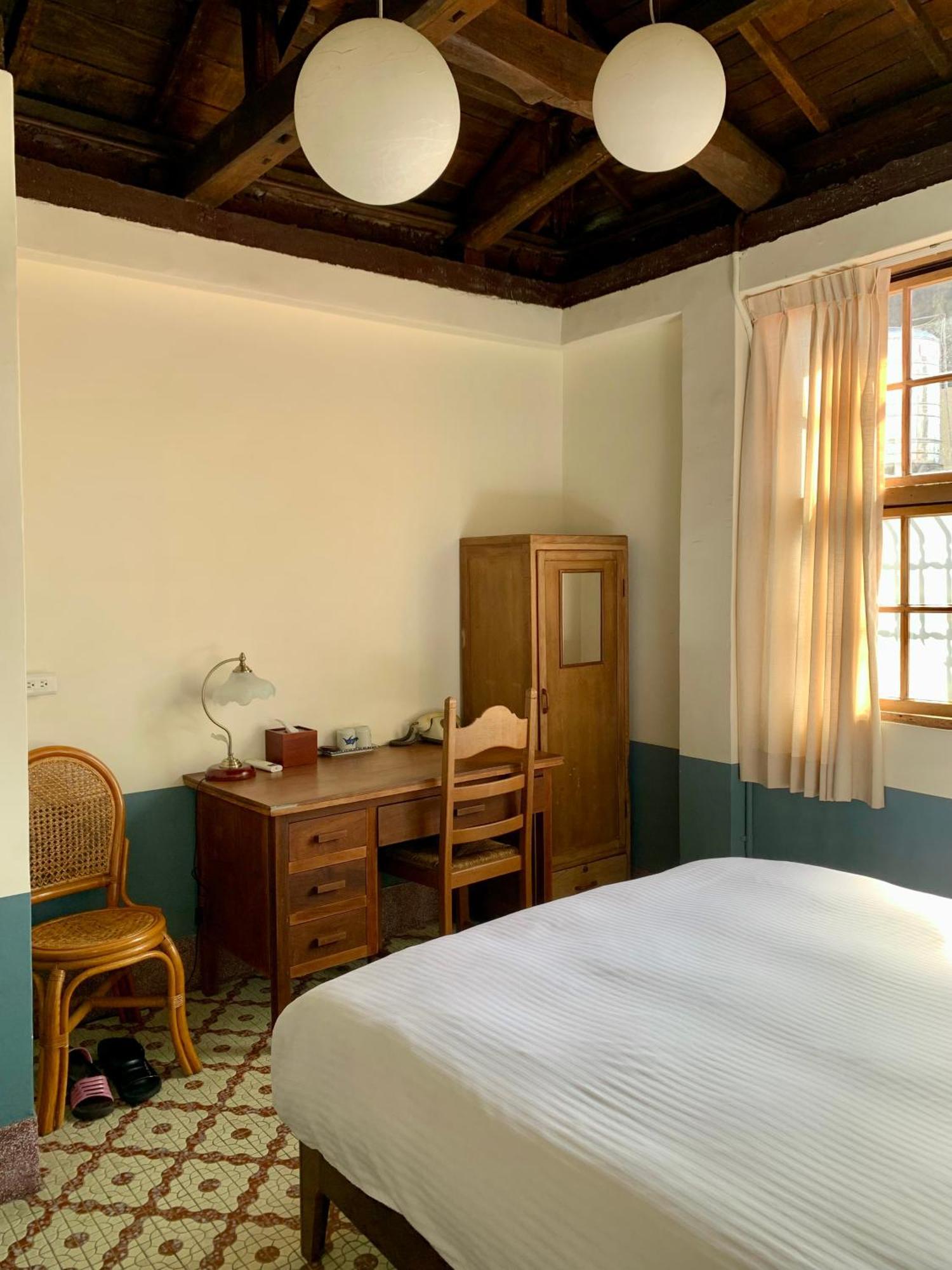 Neat Hostel Tainan Extérieur photo