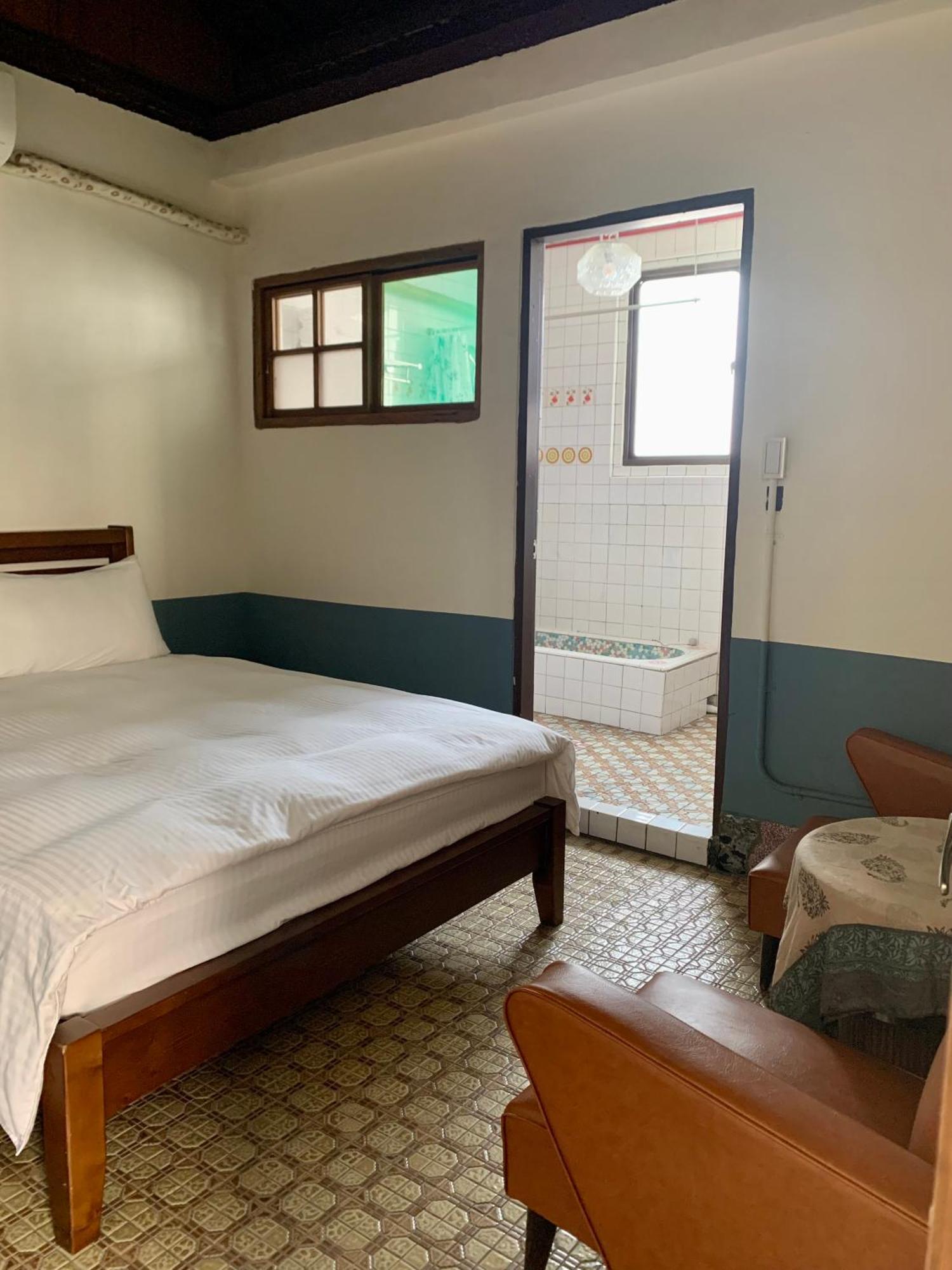 Neat Hostel Tainan Extérieur photo