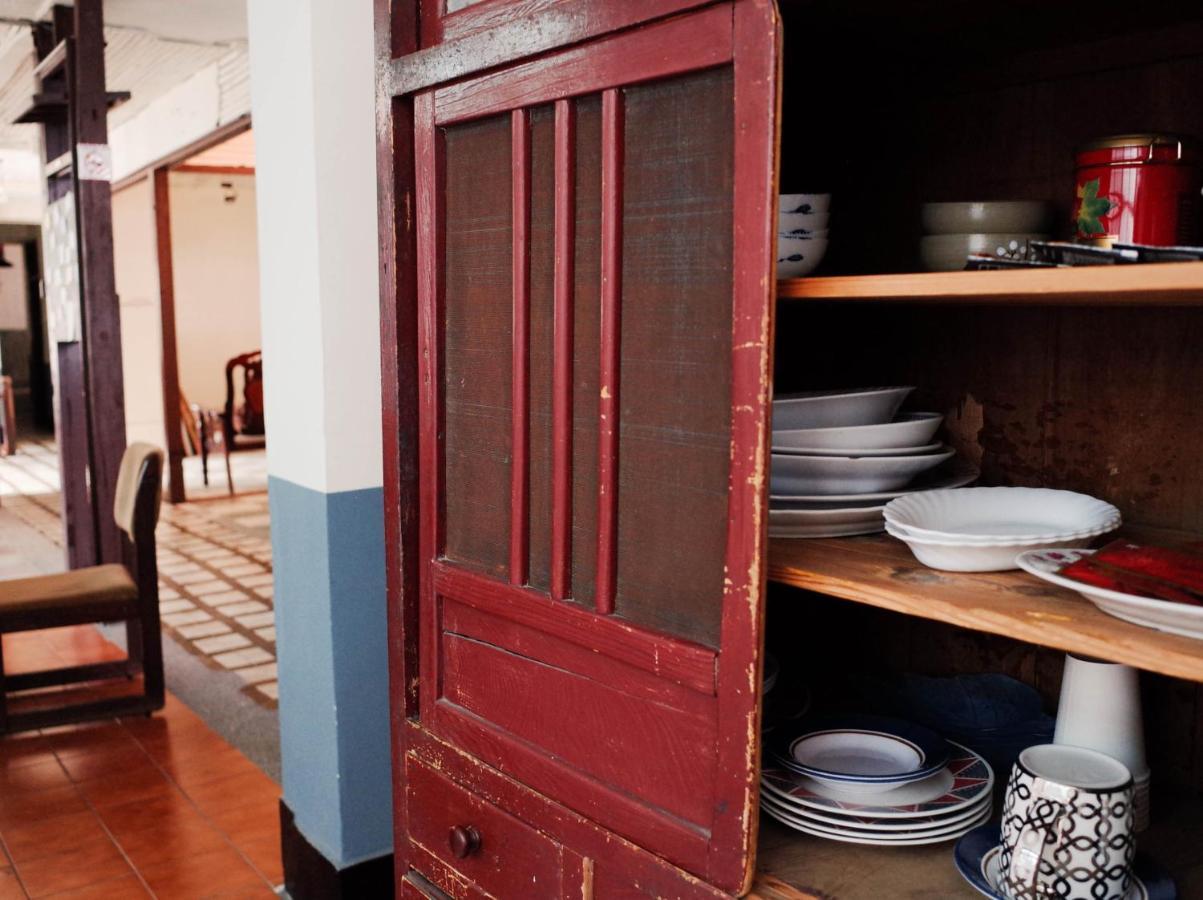 Neat Hostel Tainan Extérieur photo